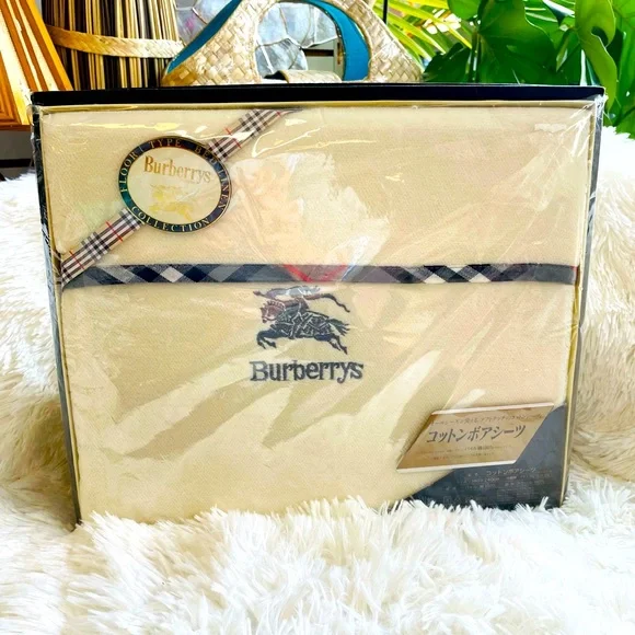 Burberrys　ブランケット Burberry | Bedding | Burberry Burberrys Floor Type Bed Linen